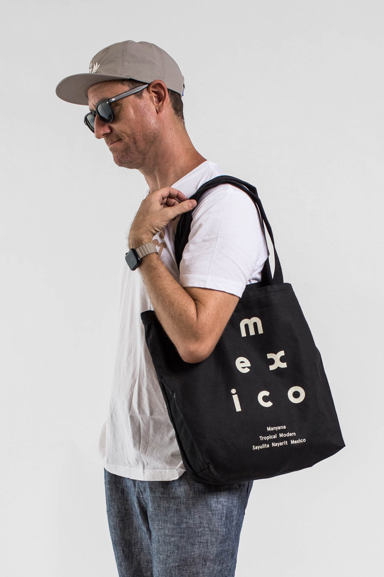 Mexico Triangle Tote - Black