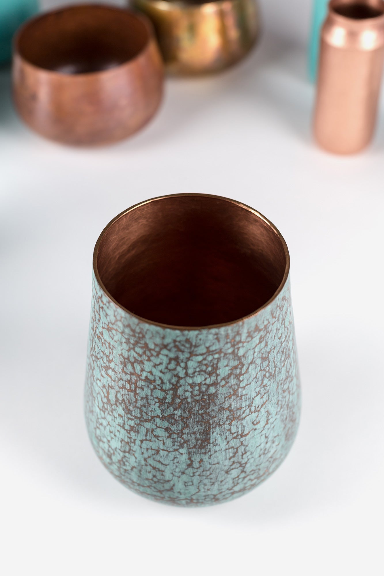 Estudio Pomelo Copper Vase Medium Raspado Detail