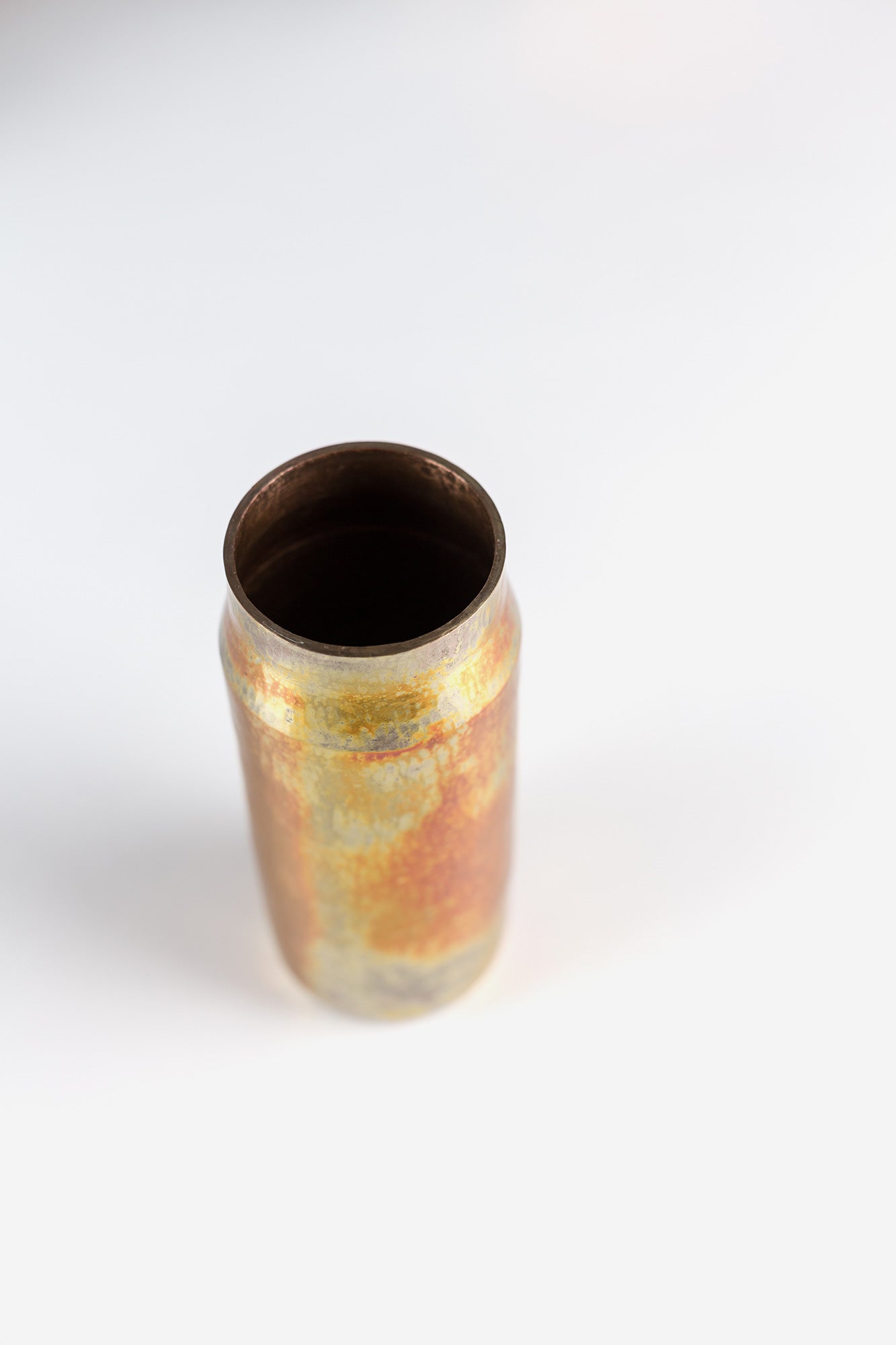 Estudio Pomelo Copper Vase Mini Fuego Detail
